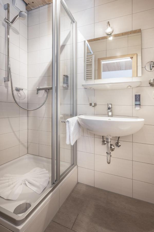Landgasthof Augustiner Oberstdorf Zewnętrze zdjęcie